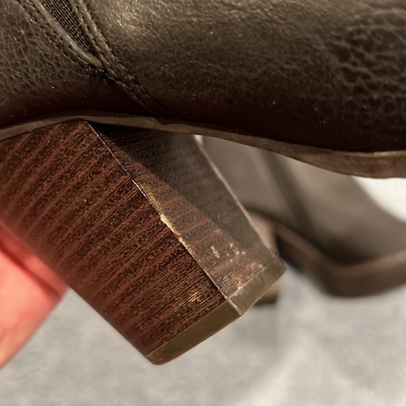 Booties - Picture 3 of 6